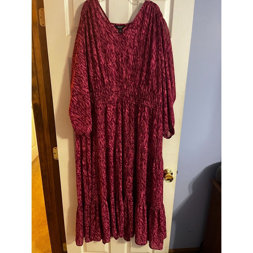 NWT Simply Vera Vera Wang Plus 2X Two-tone Pink Smocked Tiered Midi Dress